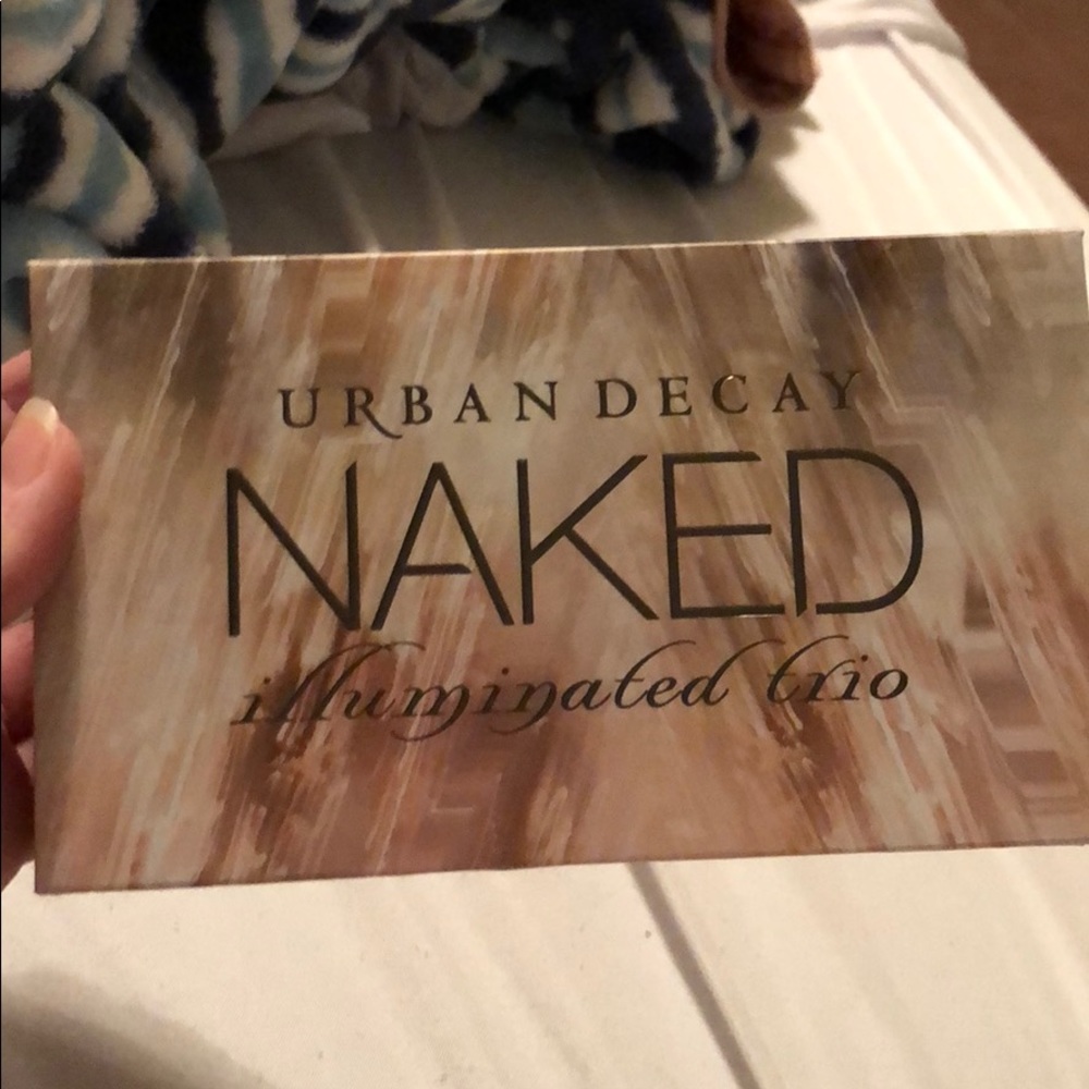 Urban Decay Naked highlighter palette